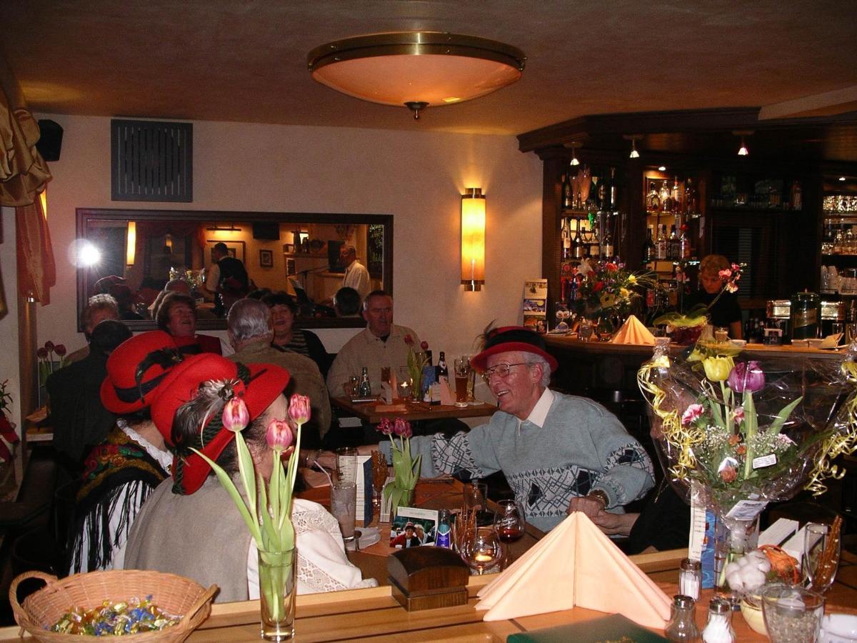Hotel & Gasthaus Sterngrund ツェラ・メーリス エクステリア 写真